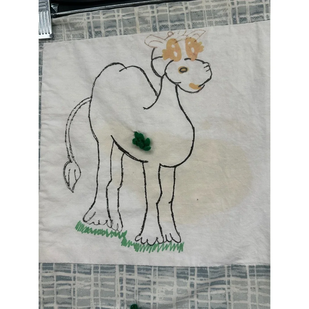 Vintage Handmade Baby Quilt Folk Art Animal Blanket‎ Patchwork Nursery 37x37